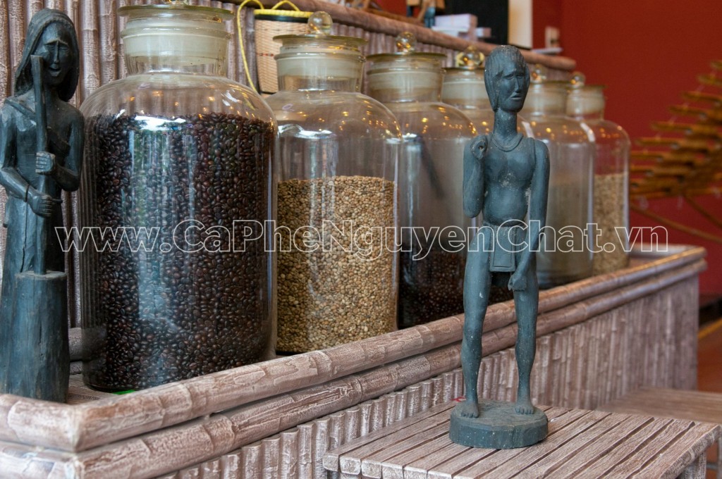 Cafe-nguyen-chat
