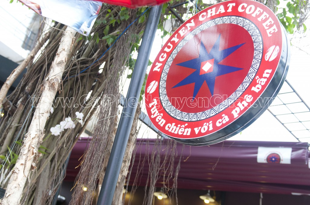 Tuyen-chien-voi-cafe-ban