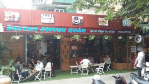 Một quán trong chuỗi quán cà phê nhượng quyền Nguyen Chat Coffee